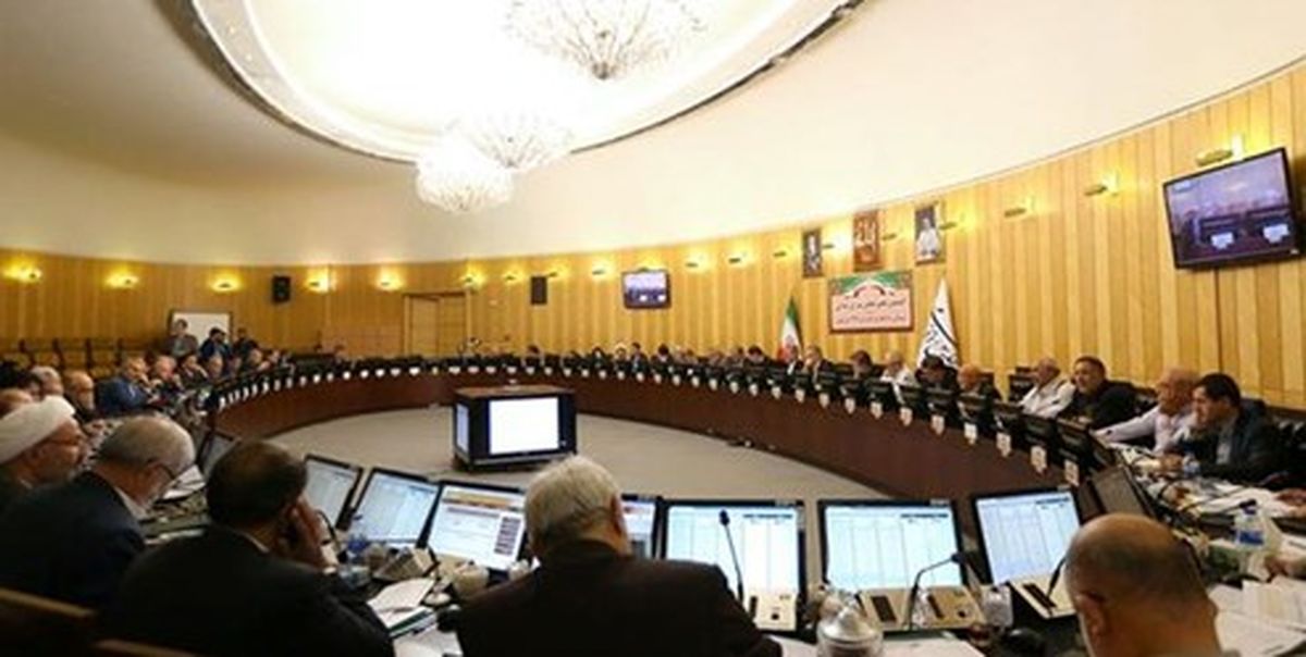 کدام اعضای کمیسیون تلفیق به کلیات لایحه بودجه رای «موافق» و «مخالف» دادند؟