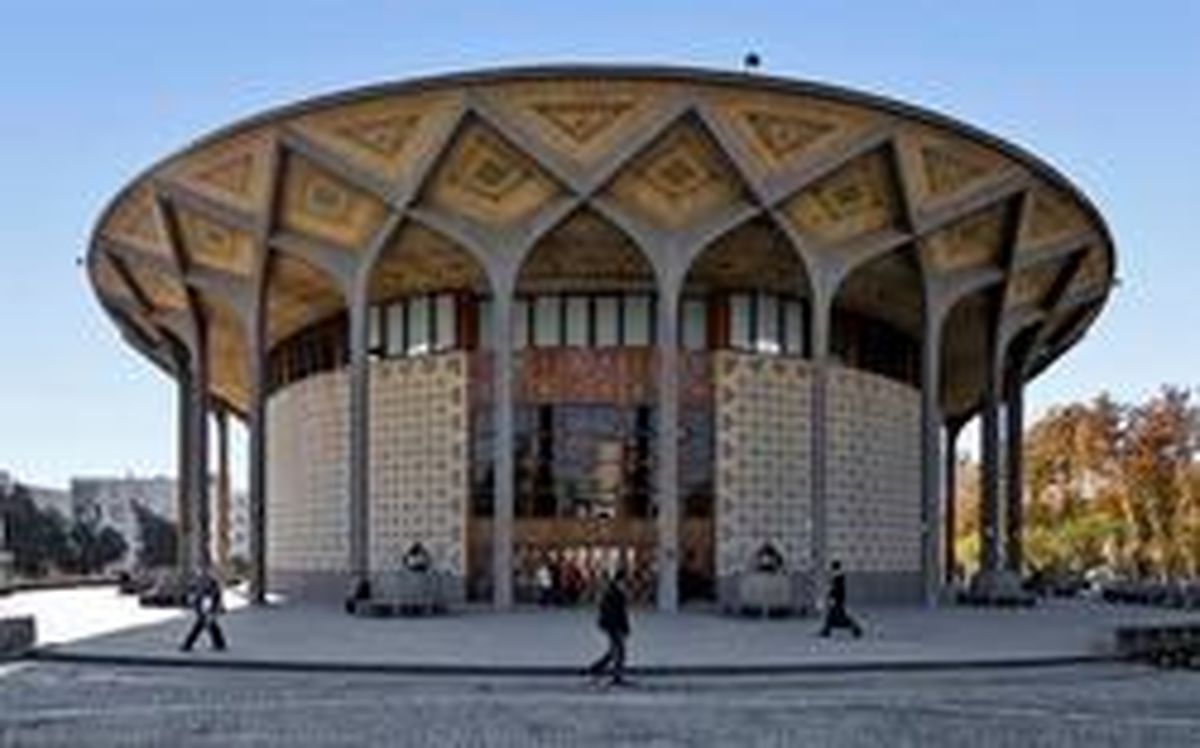 امیر آقایی، صابر ابر و افشین هاشمی در تئاتر شهر