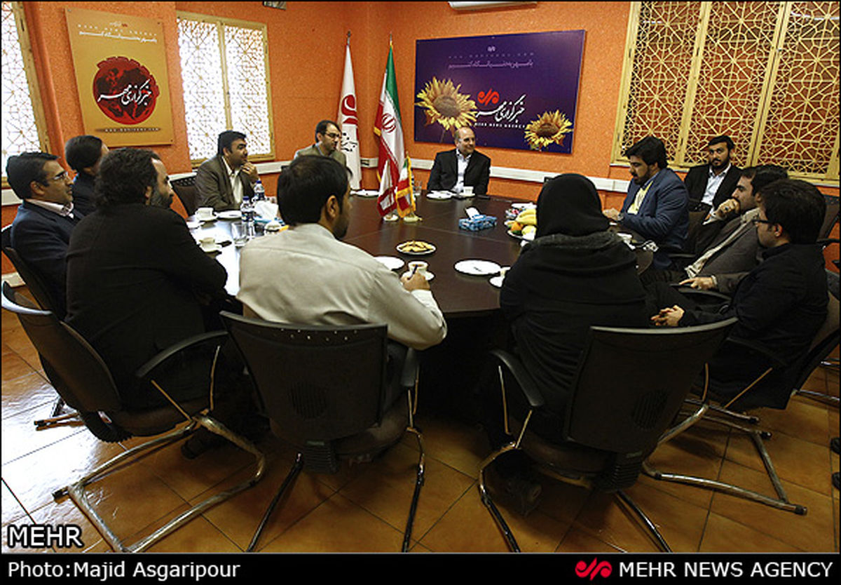 برخی دم از سوم تیر می‌زنند ولی به شعارهای آن پایبند نیستند/ در کشور خلاء صداقت داریم