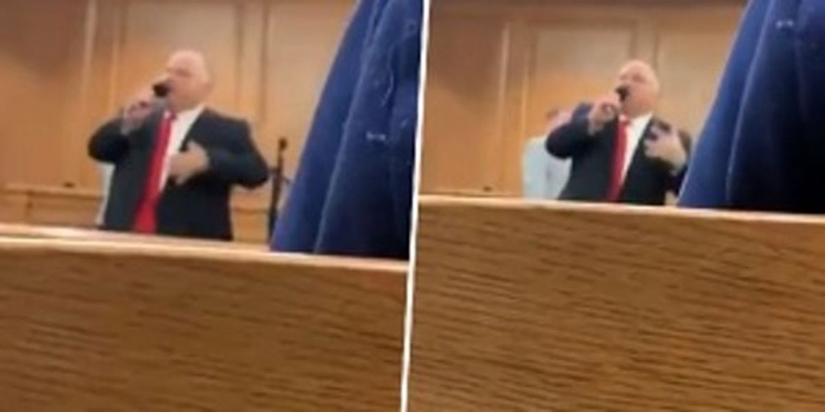 رپ خوانی عجیب آقای وکیل در جلسه دادگاه! +فیلم