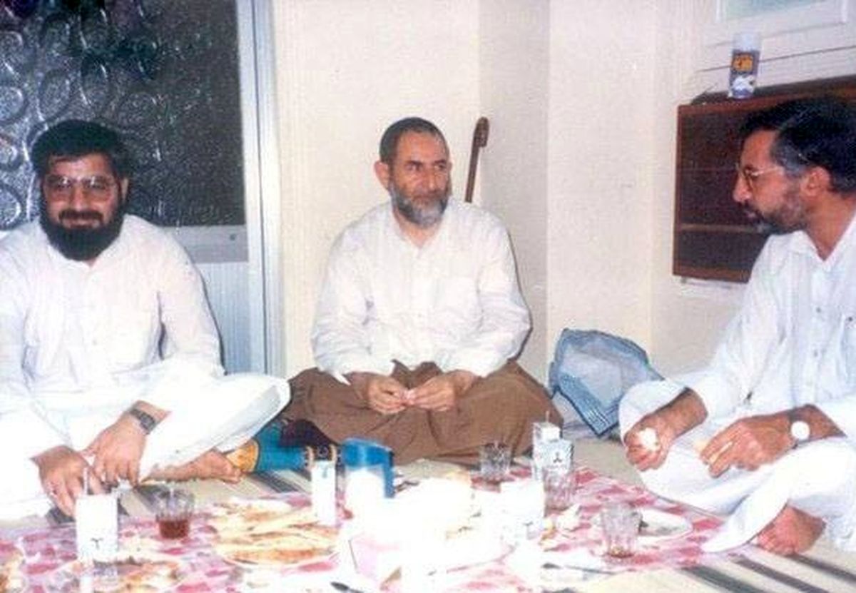 عکس/روحانی در سال 58 در مراسم حج