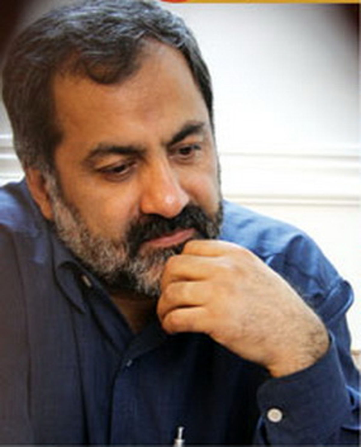 پاسخی به خسرو معتضد