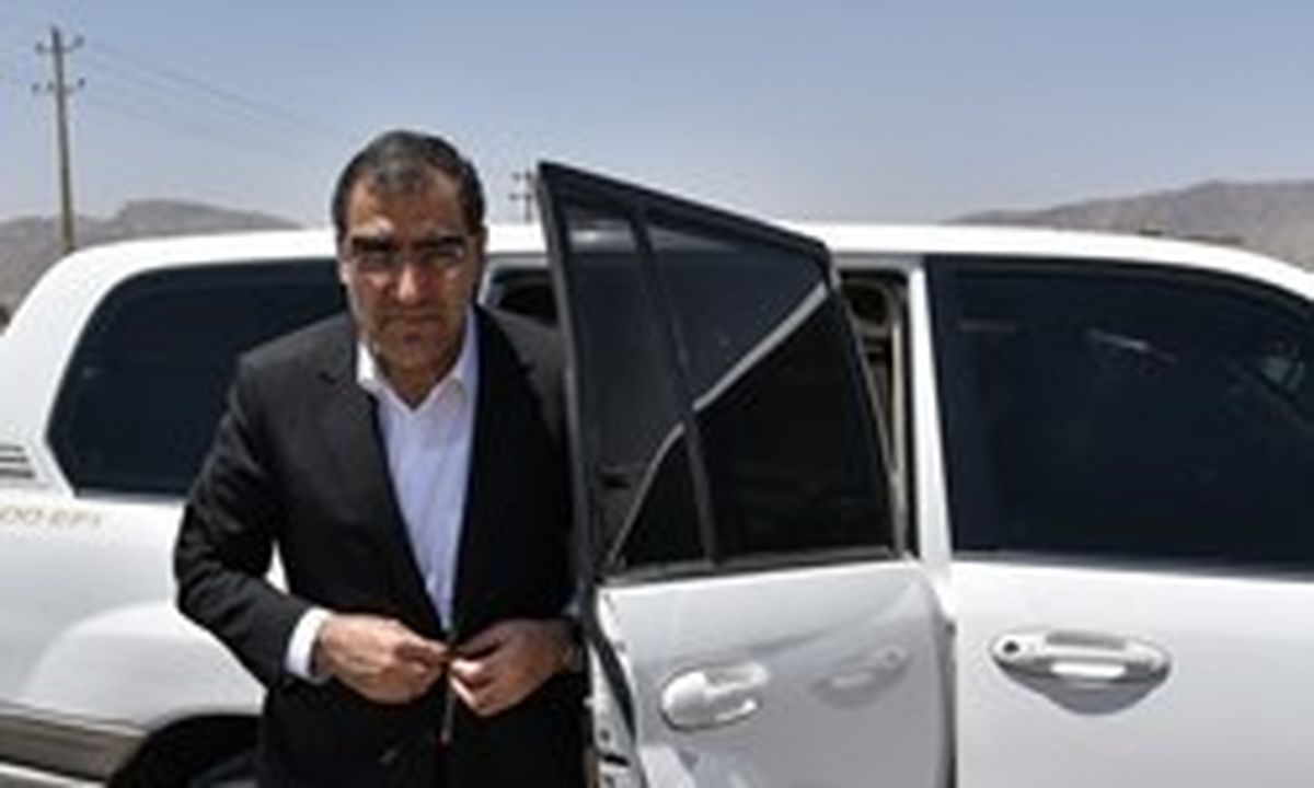 اظهارات جنجالی دانشجوی پزشکی در حضور وزیر بهداشت