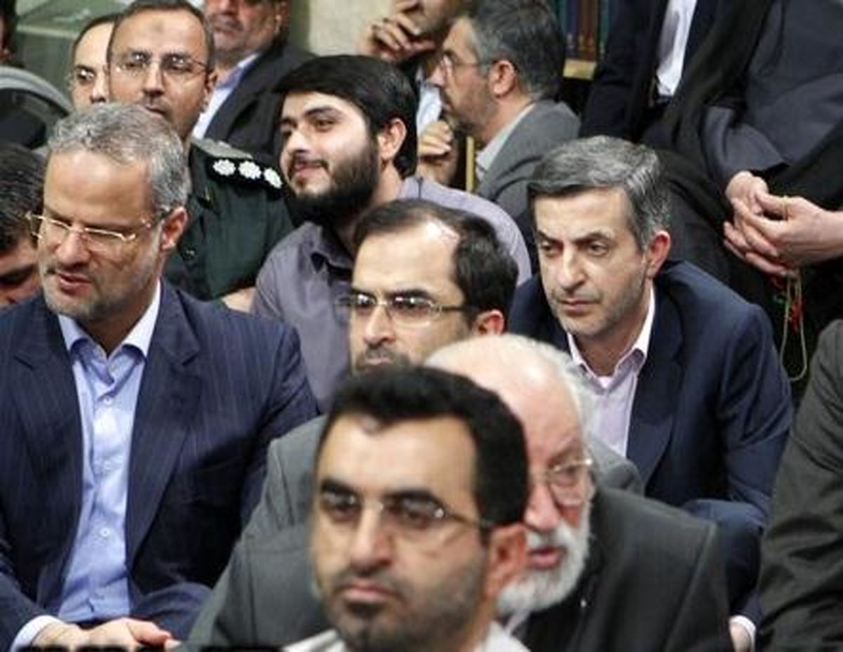 عکس/ مشایی در مراسم تنفیذ