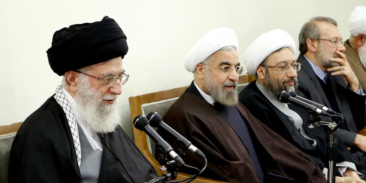 برخورد با فیش‌های نجومی؛ تاکید رهبری، عزم عدلیه و مخالفت روحانی