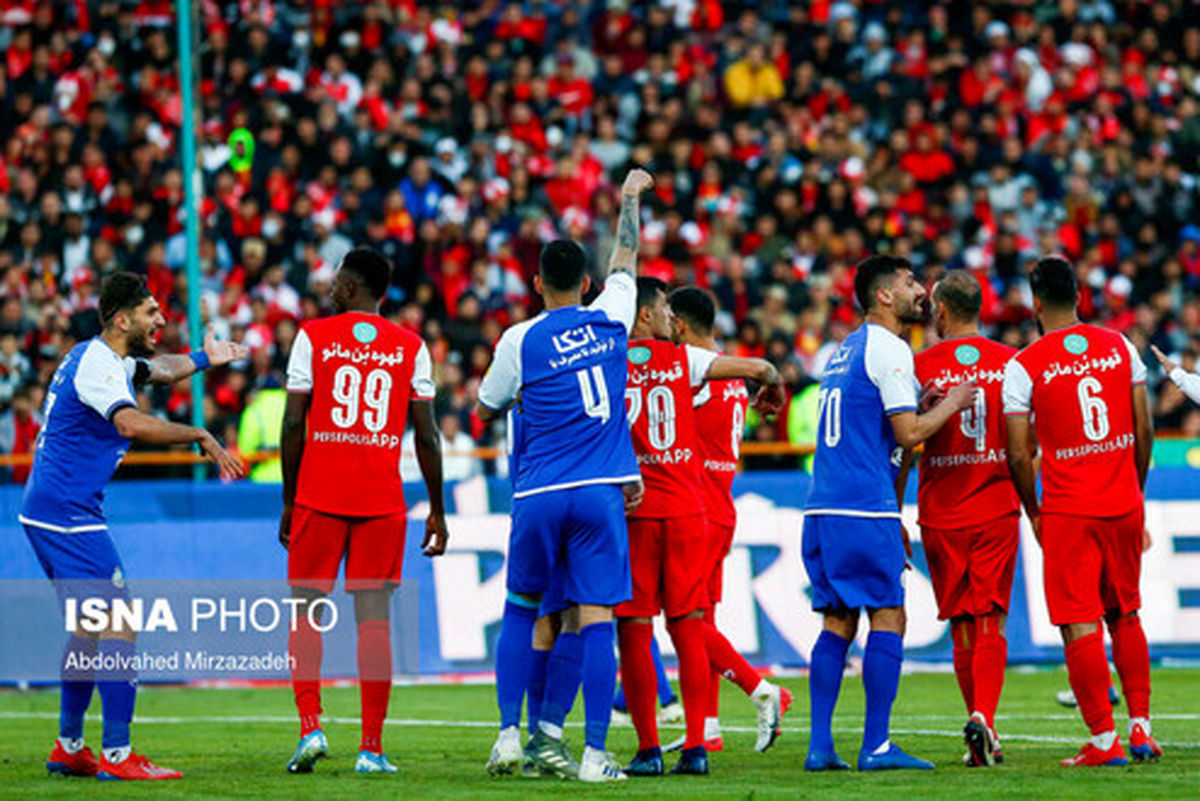 استقلال و پرسپولیس مرداد ماه وارد بورس میشوند
