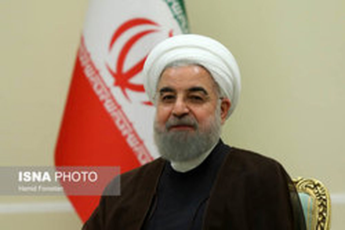 تقدیر ۱۴ دستگاه نمونه دولتی از سوی روحانی