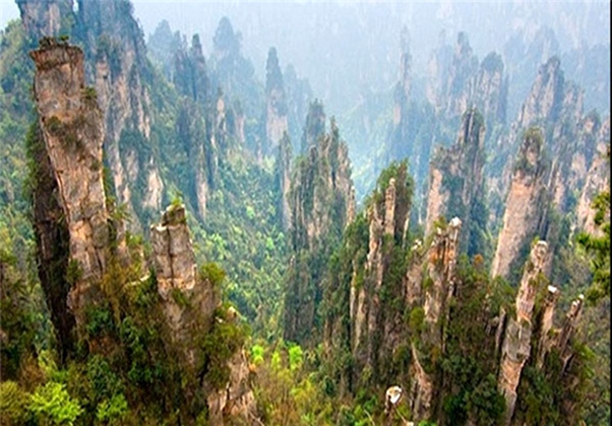 پارک ستون‌های صخره‌ای «چانگ ژیاژیه»