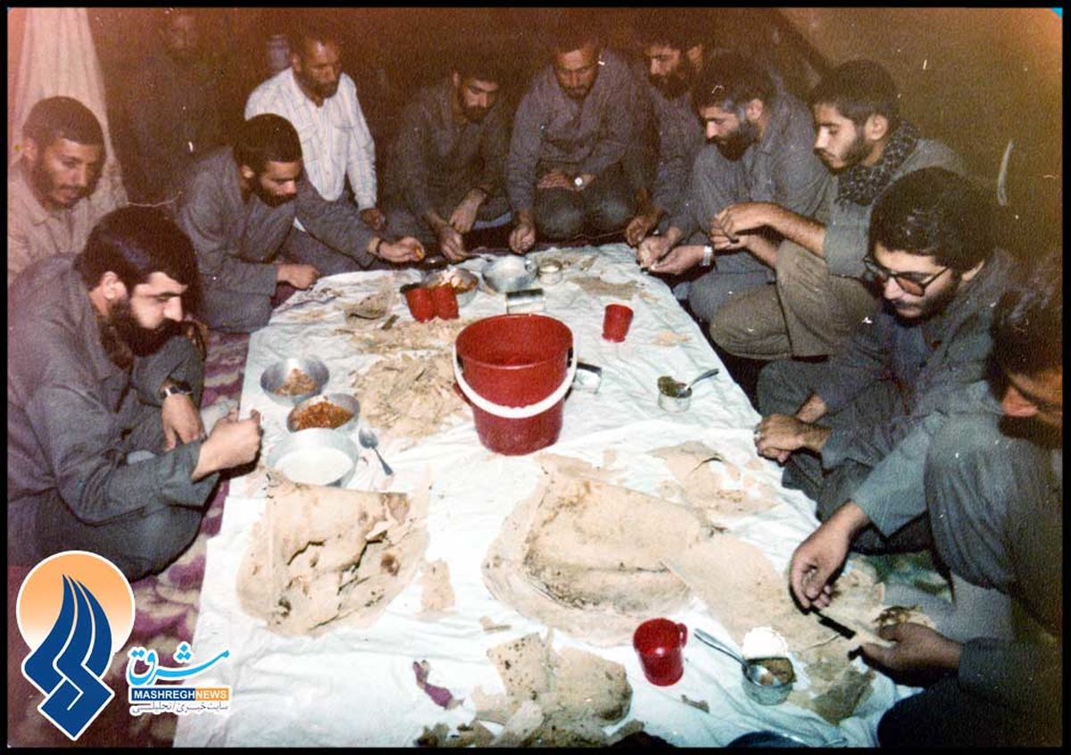 سفره رنگین ژنرال ها/ عکس