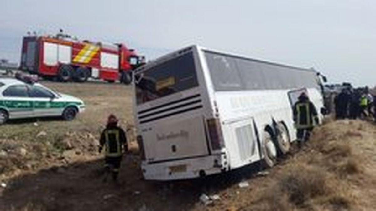 انحراف اتوبوس در محور گرگان ۴ مصدوم برجای گذاشت