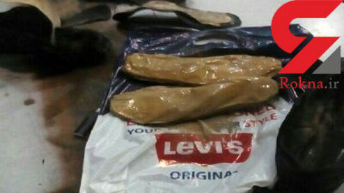 جاسازی هروئین در کفش مسافر +عکس