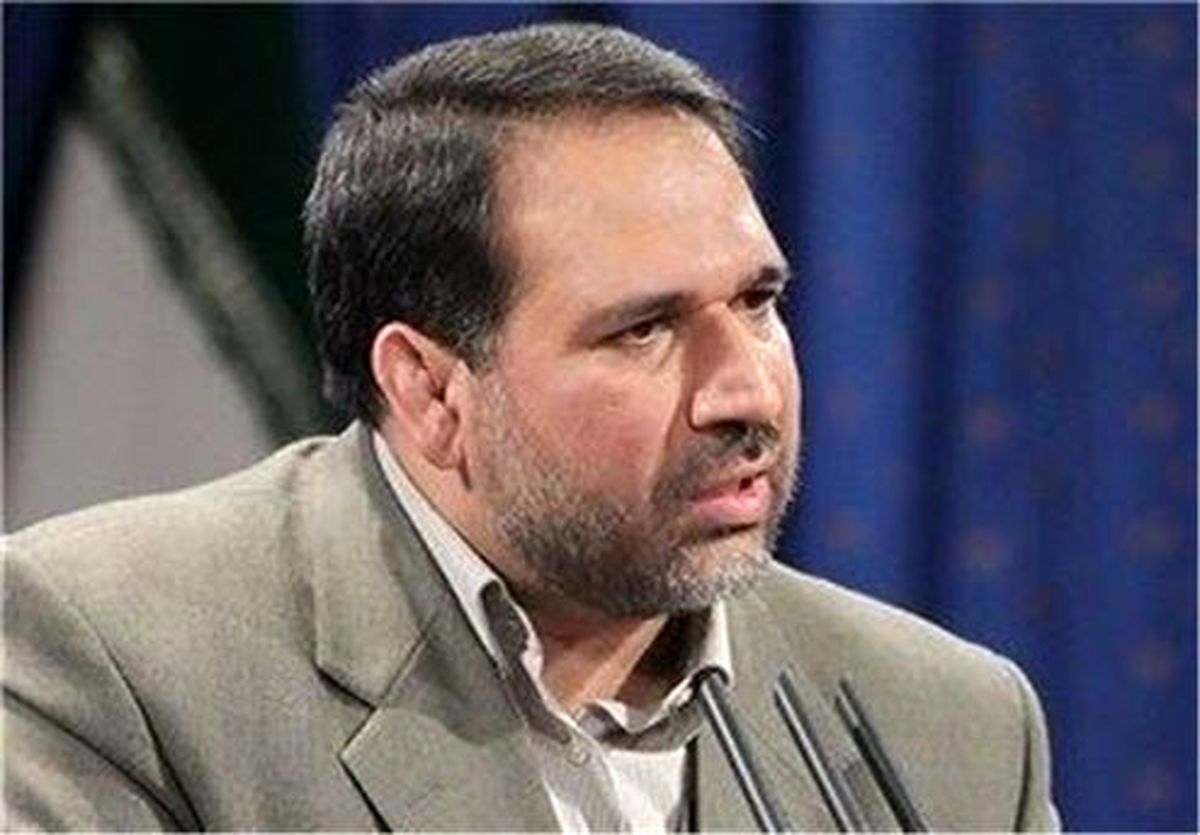 حسینی:  از گره‌زدن بازار ارز به تحولات سیاسی خارج پرهیز شود