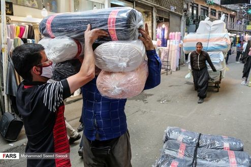 تصاویر: گاری‌چی‌ها مشغول کارند