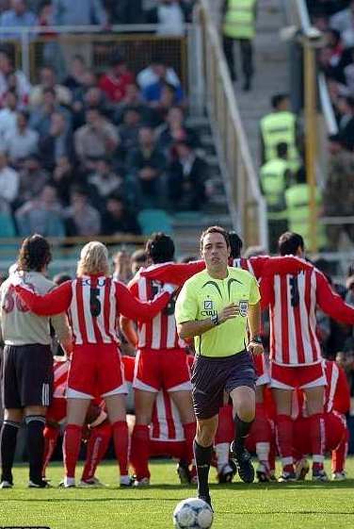 امان از این داوران ایرانی...