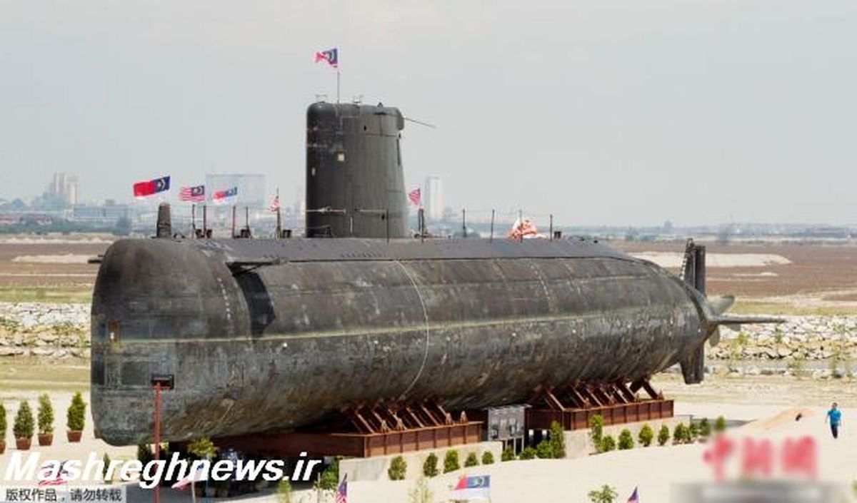 عکس/ کارکرد جدید یک زیردریایی