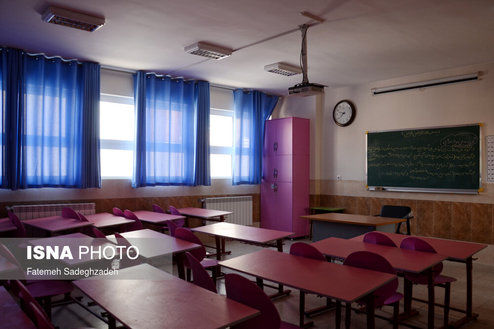 تصاویر: حاشیه های آموزش آنلاین در منازل