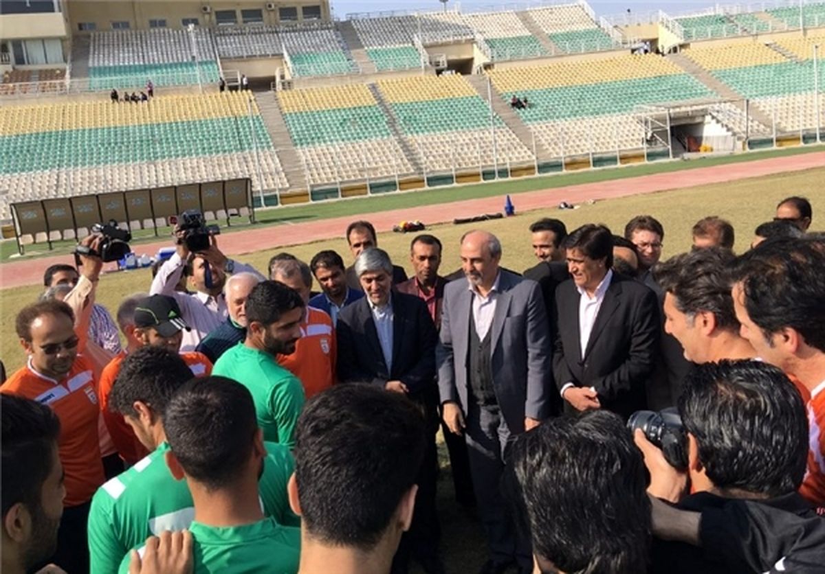 عکس : بازدید وزیر ورزش از تمرینات  تیم امید