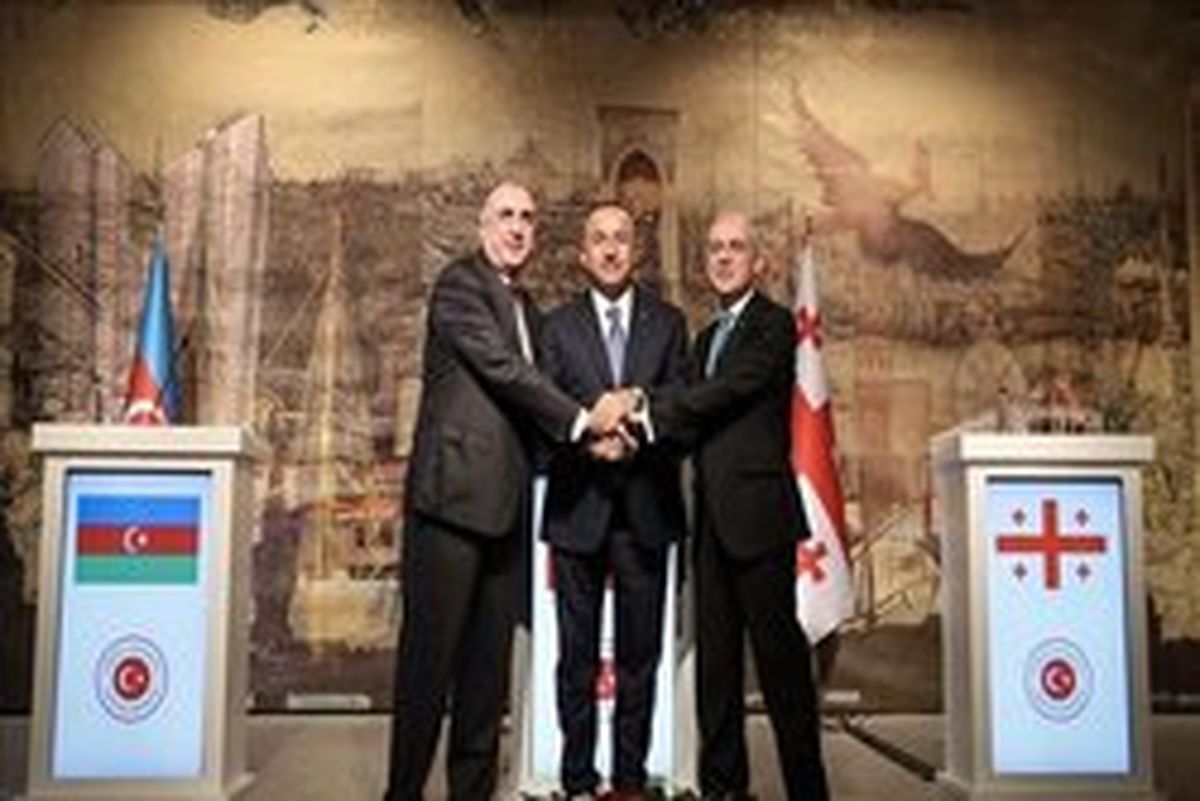 تاکید چاوش‌اوغلو بر حمایت ترکیه از آذربایجان و گرجستان