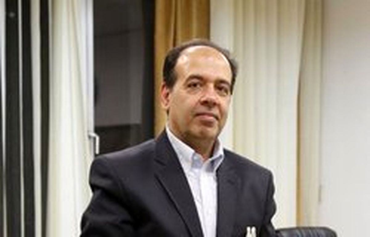 جلال پور: بازار دلار شبیه بمب ساعتی شده است