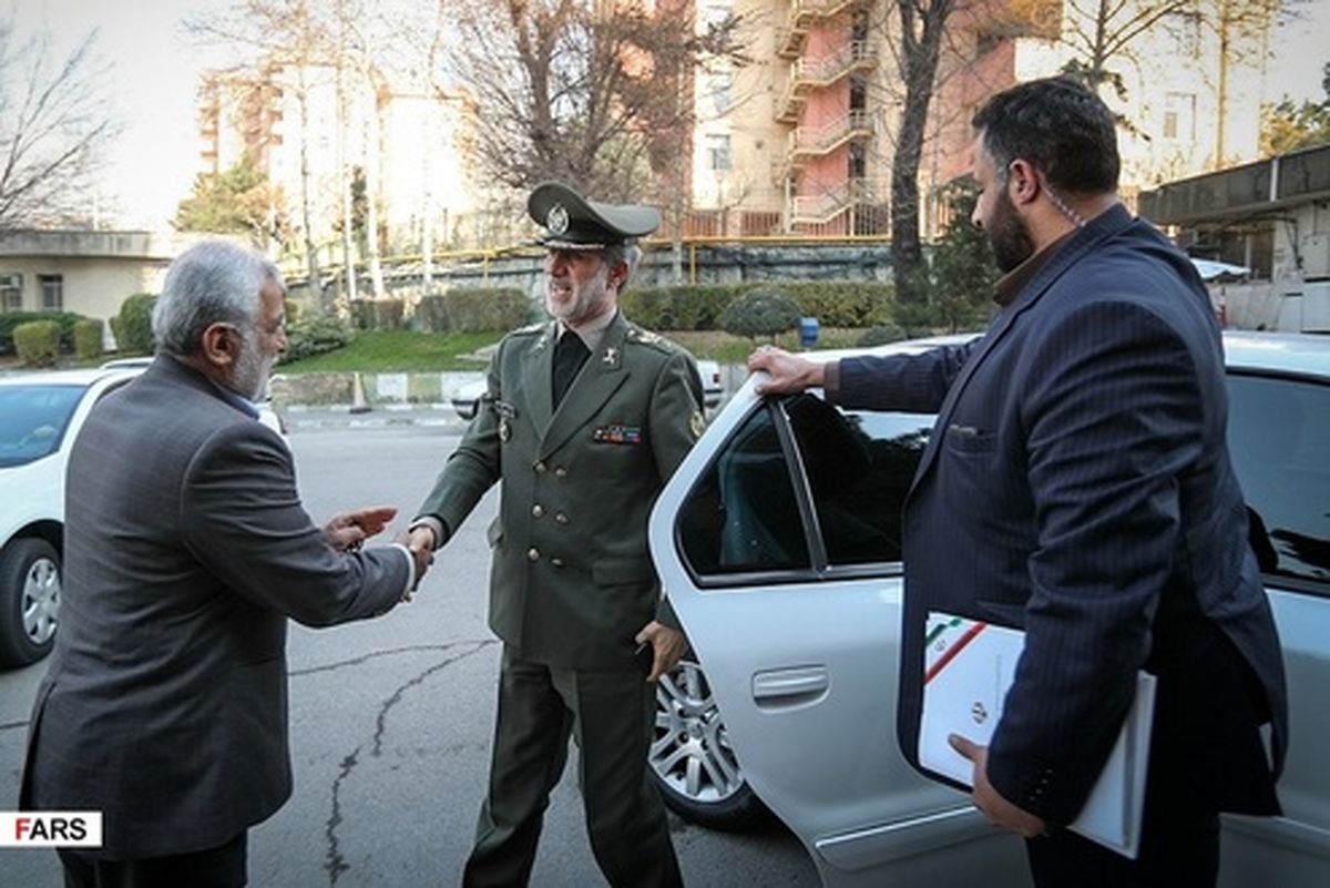 وزیر دفاع ایران چه خودرویی سوار می شود؟ +عکس