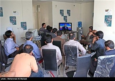 تصاویر/ مردم و مناظره