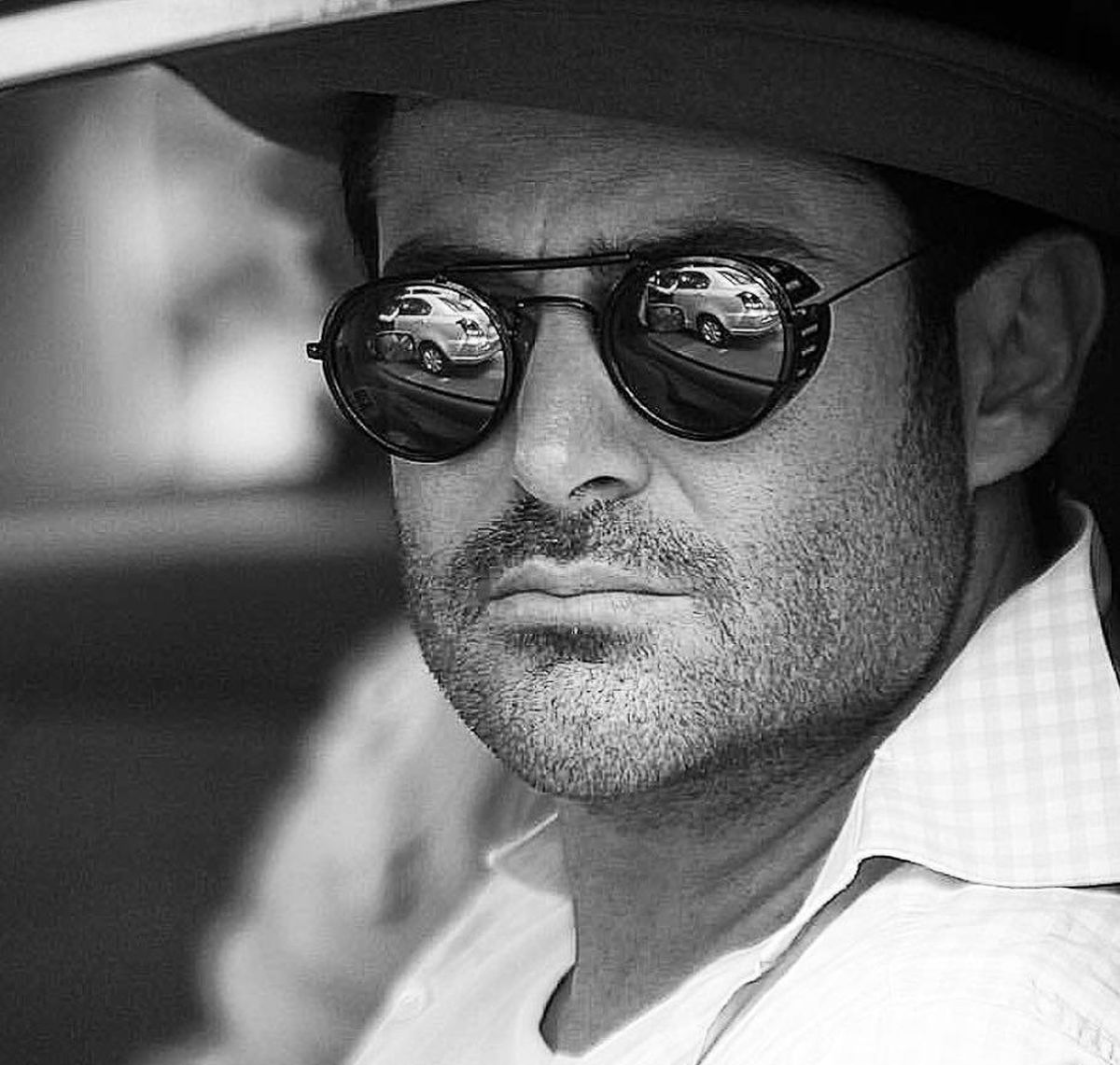 محمدرضا گلزار قهرمان شد + عکس زندگی شاهانه گلزار و مدلینگ او !