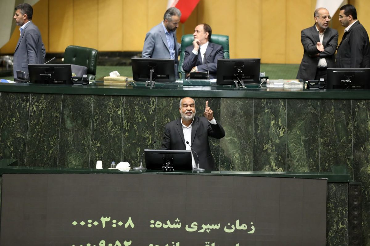 اقناع مشروط نماینده مهریز از پاسخ‌های وزیر آموزش‌وپرورش